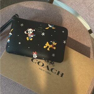 Coach Black Disney Character card holder+ box